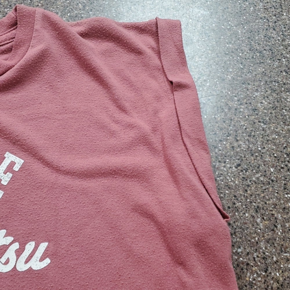 Tee - Picture 3 of 3